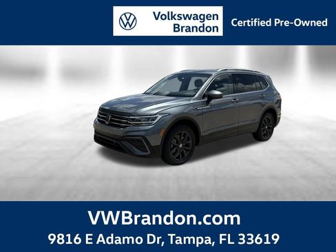 Used 2024 Volkswagen Tiguan SE FWD image 1