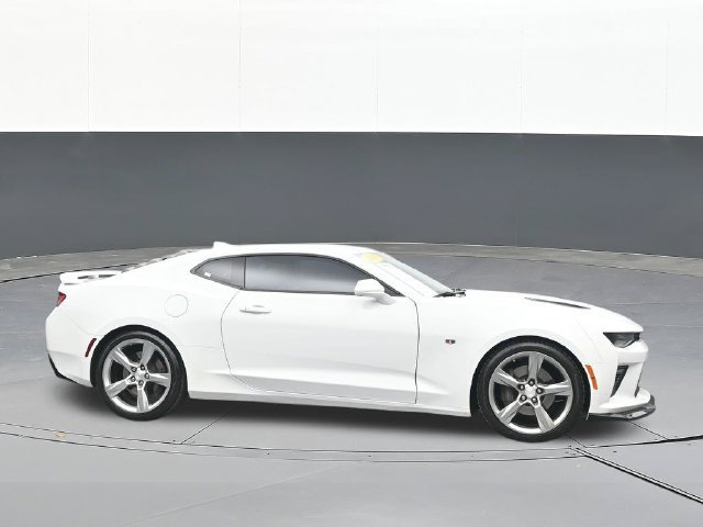 Used 2017 Chevrolet Camaro SS RWD image 18