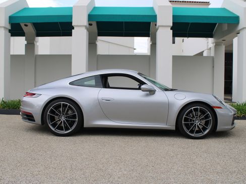 Certified 2024 Porsche 911 Carrera S image 8