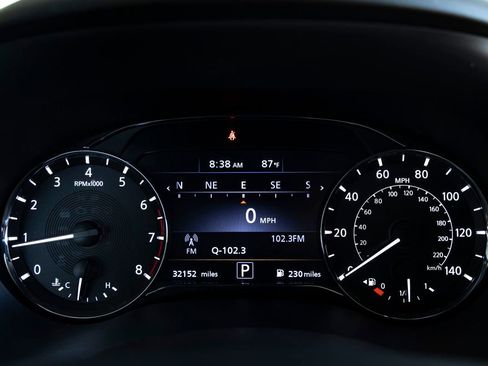 Used 2022 INFINITI QX80 Sensory w/ Cargo Package RWD image 11