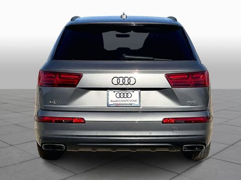 Used 2017 Audi Q7 3.0T Prestige image 4