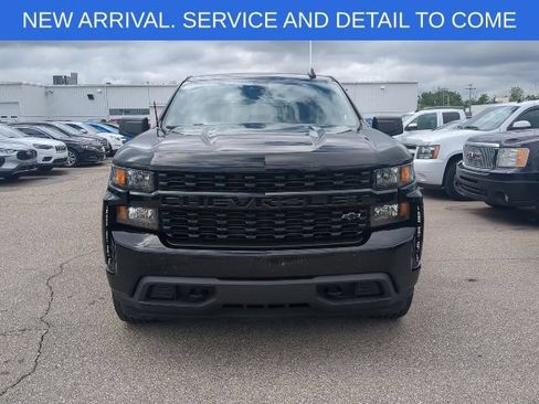 Used 2022 Chevrolet Silverado 1500 Custom w/ LPO, Dark Essentials Package AWD/4WD image 10