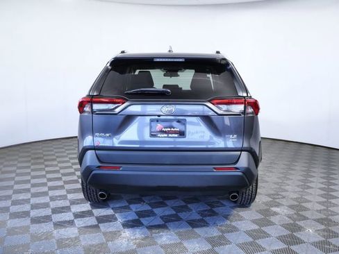 Used 2019 Toyota RAV4 LE image 7
