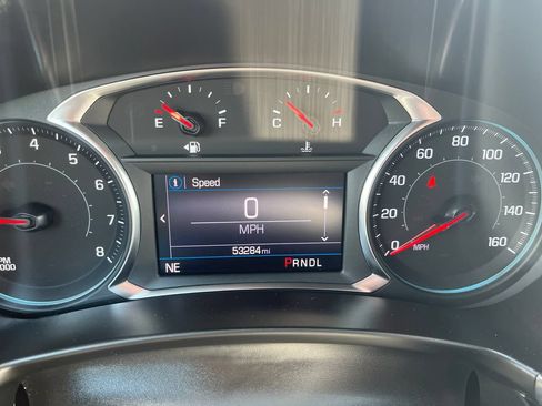 Used 2023 Chevrolet Equinox RS AWD/4WD image 16