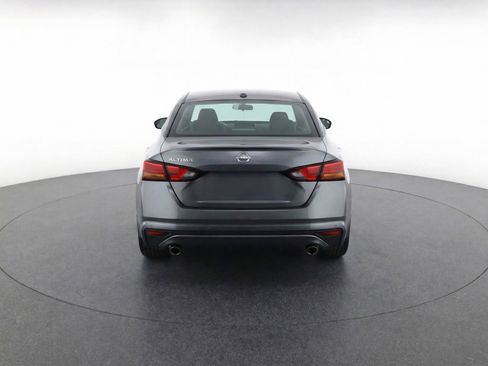 Used 2025 Nissan Altima 2.5 SV image 7