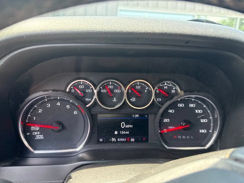 Used 2021 Chevrolet Silverado 1500 LT AWD/4WD image 5