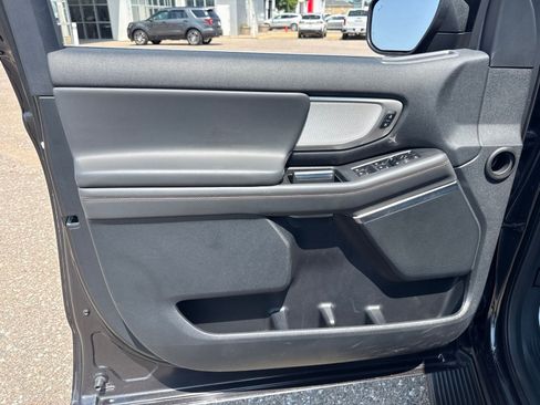 Certified 2025 Ford Expedition Active AWD/4WD image 19