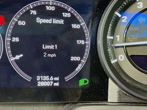 Used 2021 Porsche 911 Carrera image 17