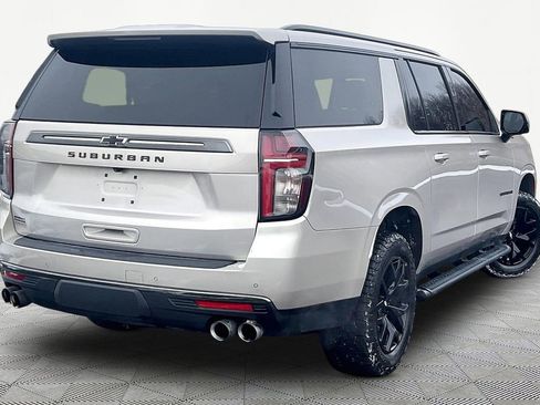 Used 2022 Chevrolet Suburban Z71 w/ Z71 Off-Road Package image 7