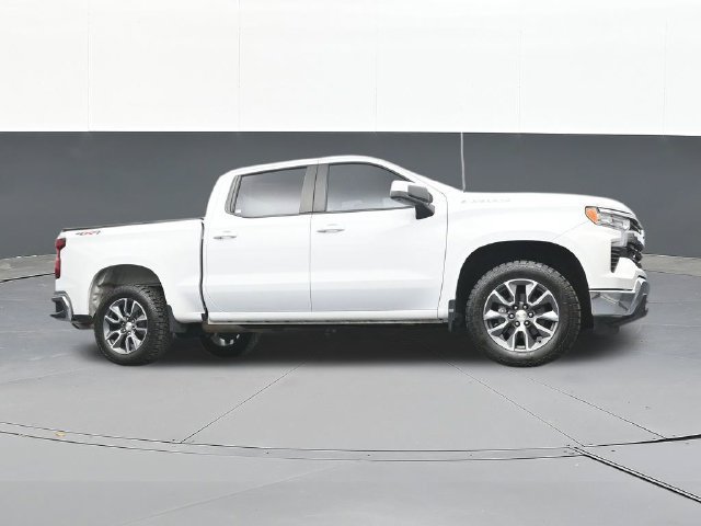 Used 2022 Chevrolet Silverado 1500 LT AWD/4WD image 49