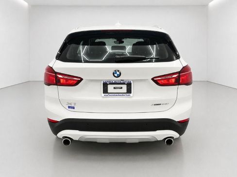 Used 2021 BMW X1 xDrive28i w/ Convenience Package AWD/4WD image 4