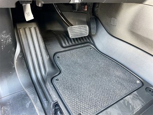 New 2026 GMC Sierra 2500 AT4 w/ AT4 Premium Plus Package image 14