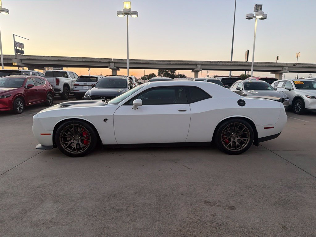 Used 2016 Dodge Challenger SRT Hellcat RWD image 6