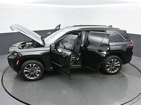 New 2025 Jeep Grand Cherokee Overland w/ Adv Protech Group III image 61