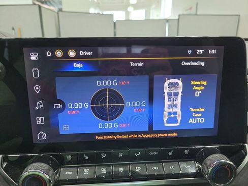 Used 2023 Chevrolet Colorado Z71 w/ Z71 Convenience Package 2 image 12