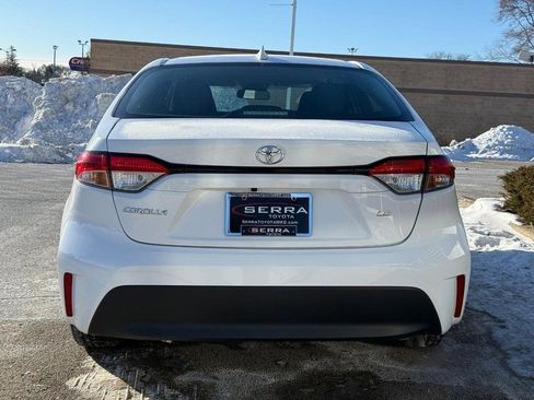 Used 2024 Toyota Corolla LE image 4