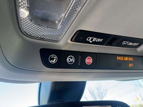 Used 2019 GMC Terrain SLE w/ Driver Convenience Package image 34