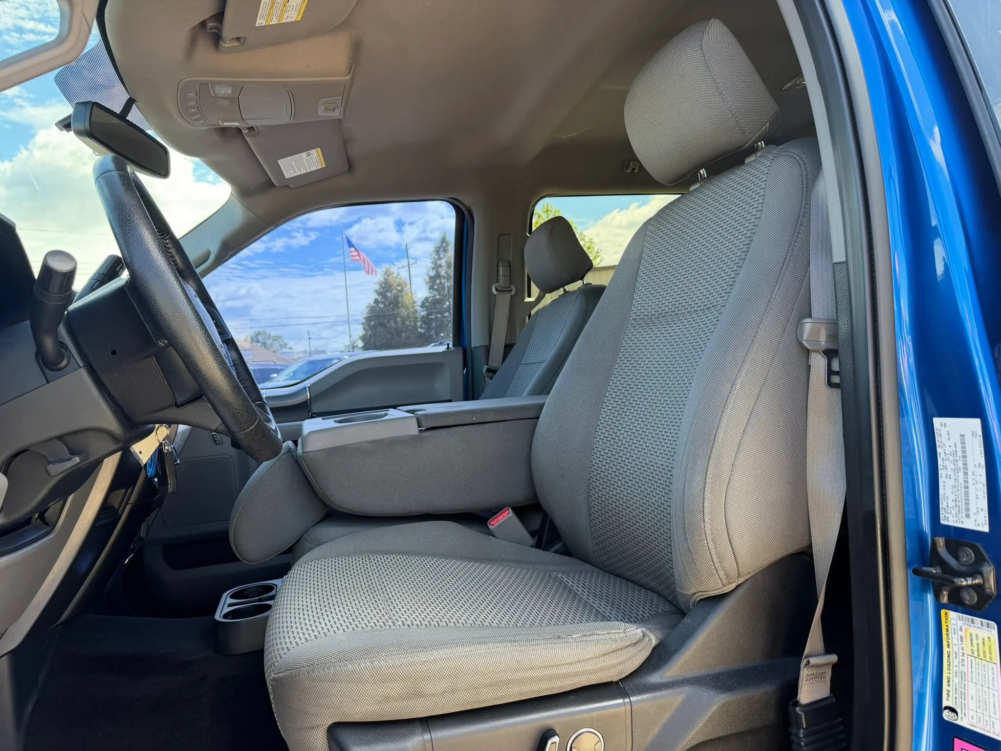 Used 2015 Ford F150 XLT w/ Equipment Group 302A Luxury RWD image 9