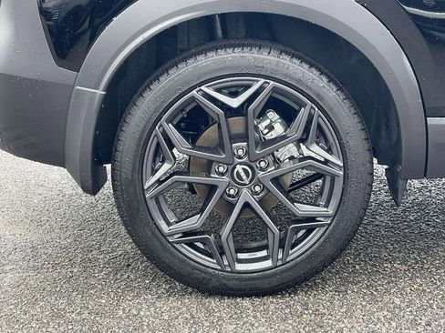 New 2025 Nissan Kicks SR w/ SR Premium Package image 7