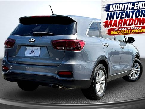 Used 2020 Kia Sorento LX FWD image 4
