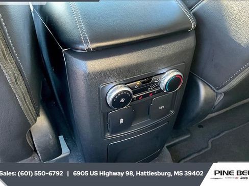 Used 2023 Ford Explorer Limited image 24