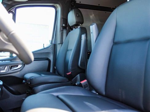 Used 2024 Mercedes-Benz Sprinter 144 Cargo image 31