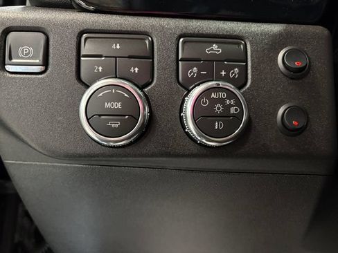 Used 2026 GMC Sierra 2500 SLE w/ SLE Convenience Package AWD/4WD image 23