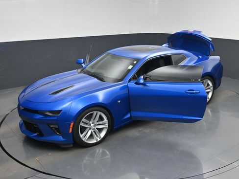 Used 2018 Chevrolet Camaro SS image 20