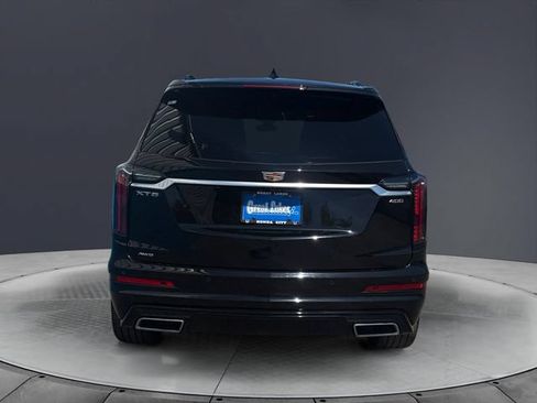 Used 2025 Cadillac XT6 Sport w/ LPO, Floor Liner Package AWD/4WD image 4