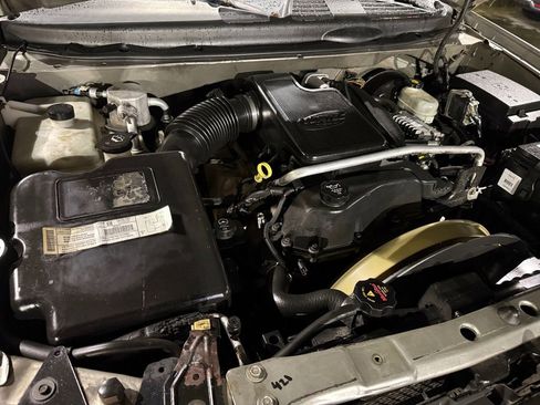 Used 2003 Chevrolet TrailBlazer LTZ image 39