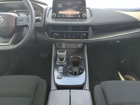 Certified 2025 Nissan Rogue S FWD image 25