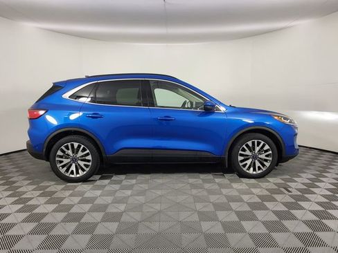 Used 2020 Ford Escape Titanium AWD/4WD image 6