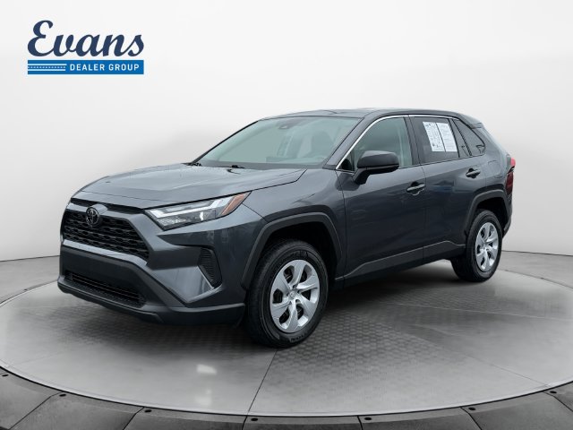 Used 2025 Toyota RAV4 LE AWD/4WD image 1
