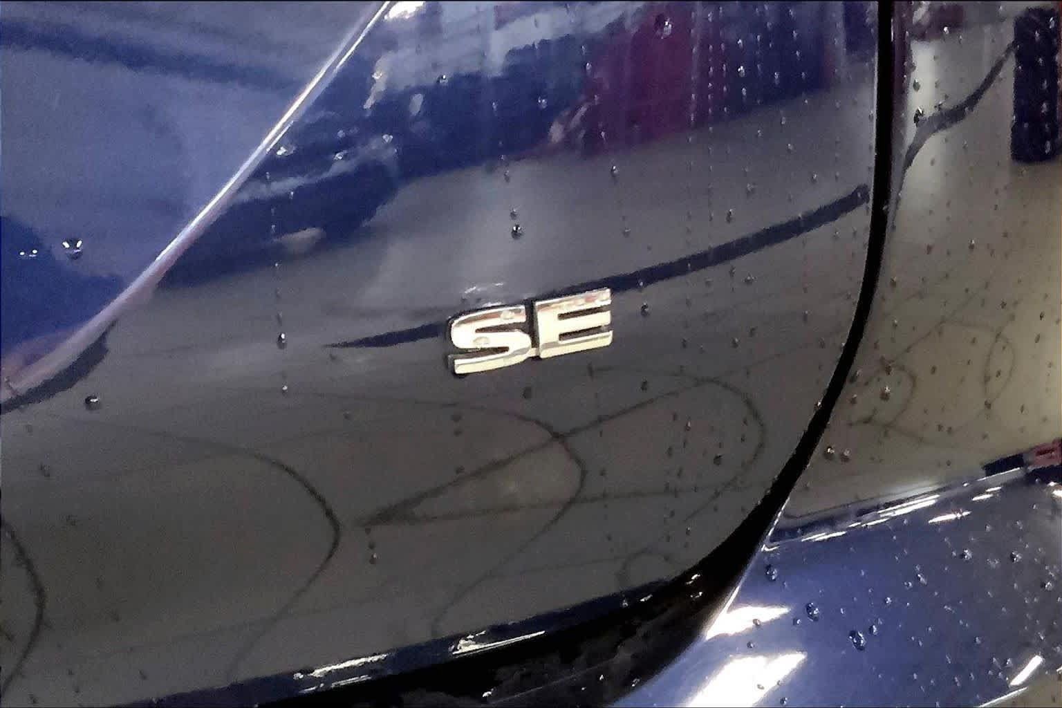 Used 2024 Mitsubishi Outlander SE AWD/4WD image 10