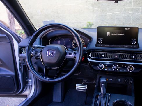 Used 2024 Honda Civic Sport image 15