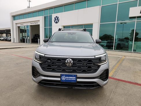 New 2026 Volkswagen Atlas Cross Sport SEL R-Line image 2