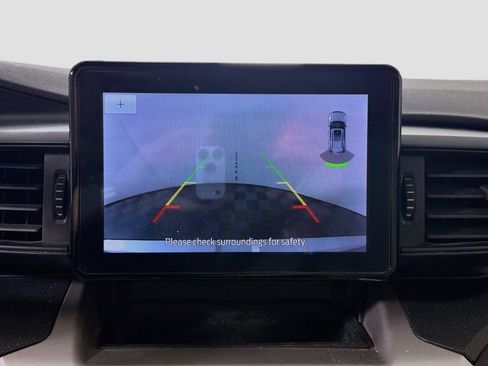 Used 2023 Ford Explorer 4WD image 16