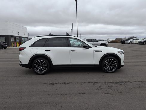 Certified 2025 MAZDA CX-70 Plug-In Hybrid w/ Premium Plus image 8