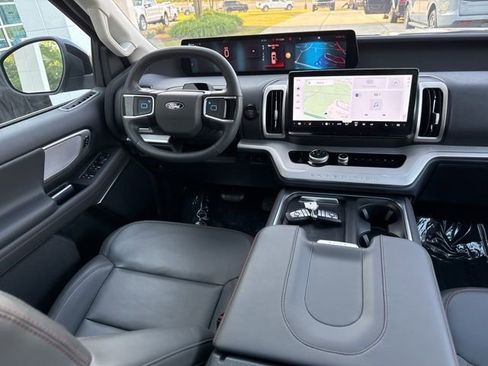 Used 2025 Ford Expedition Max Active RWD image 15