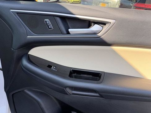 Used 2018 Ford Edge SEL w/ Equipment Group 201A FWD image 32