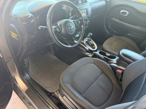 Used 2019 Kia Soul FWD image 7