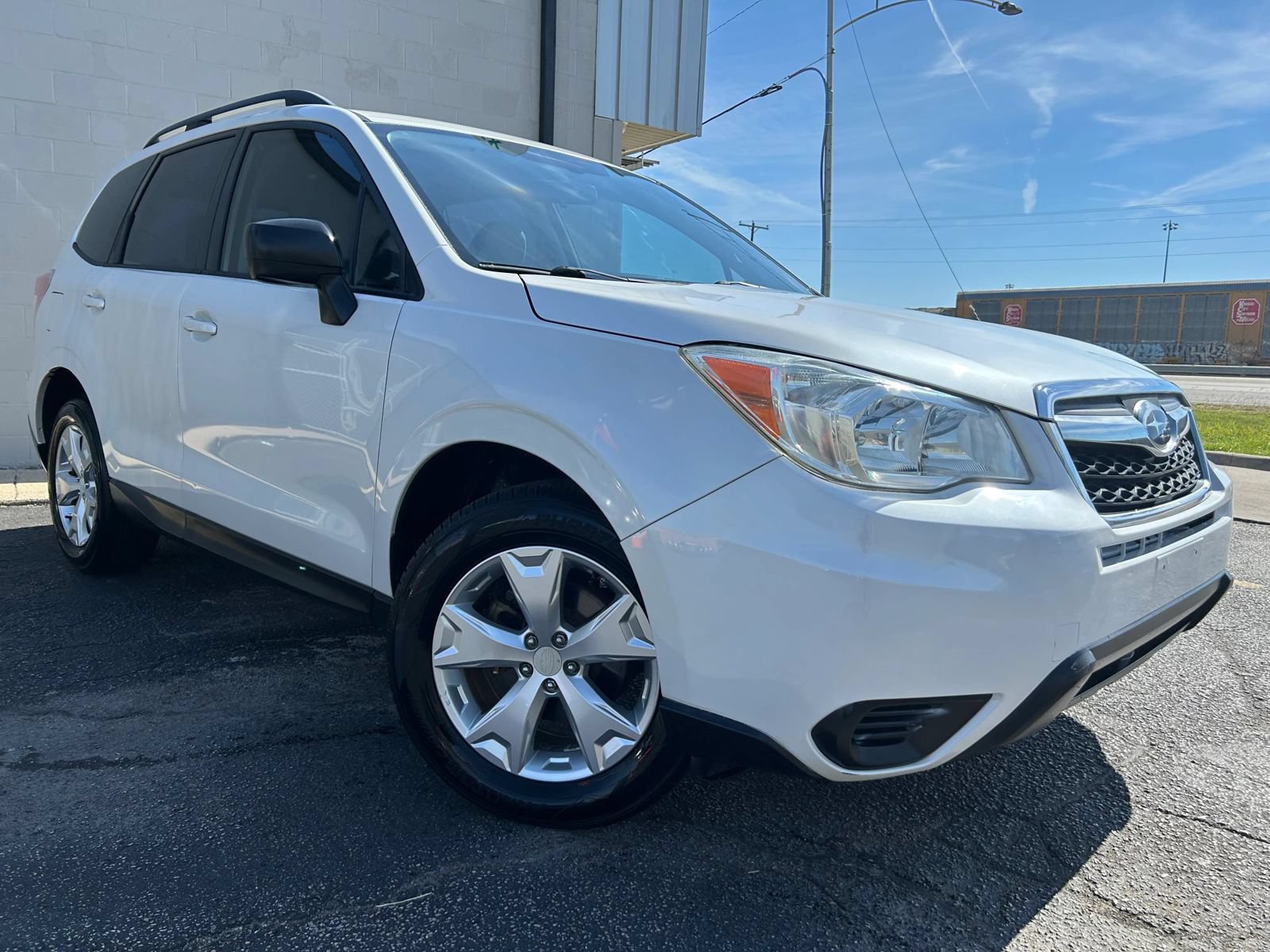 Used 2015 Subaru Forester 2.5i w/ Alloy Wheel Package AWD/4WD image 1