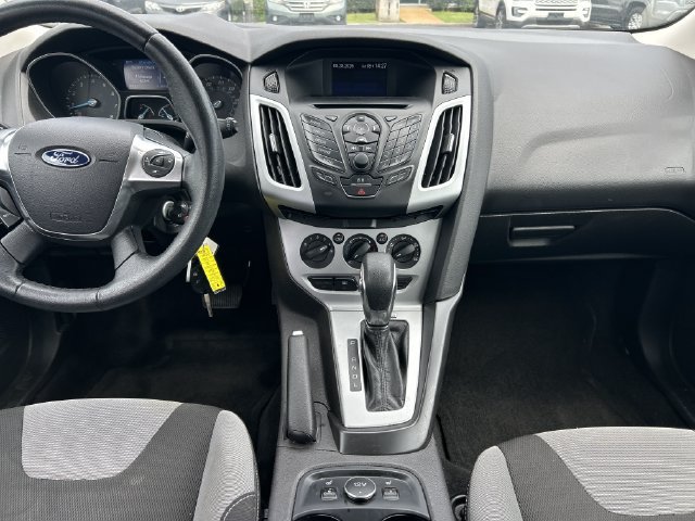 Used 2014 Ford Focus SE w/ SE Sport Package FWD image 15