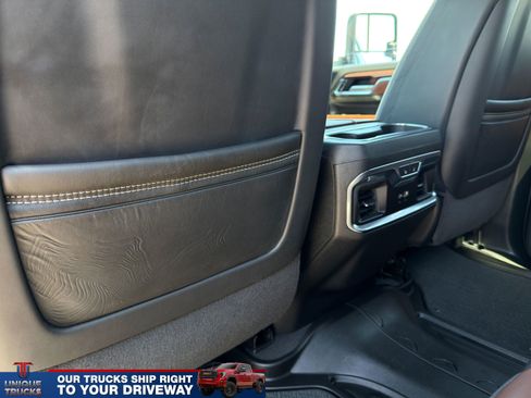 Used 2024 GMC Sierra 3500 Denali Ultimate AWD/4WD image 20