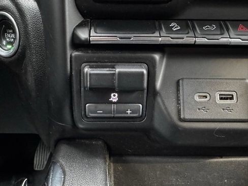 Used 2022 GMC Sierra 2500 AT4 w/ Gooseneck/5TH Wheel Package image 15