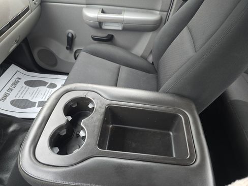 Used 2008 Chevrolet Silverado 2500 W/T image 27