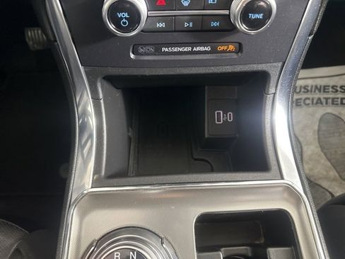 Used 2022 Ford Edge Titanium w/ Equipment Group 301A image 19