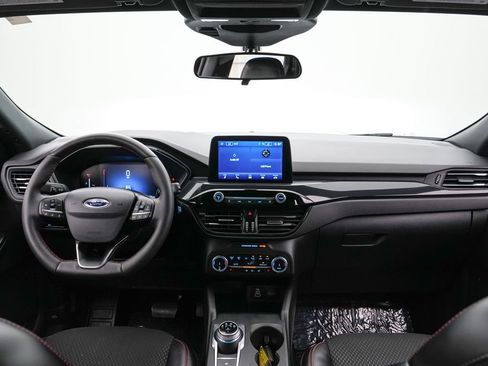 Certified 2025 Ford Escape ST-Line Select AWD/4WD image 14