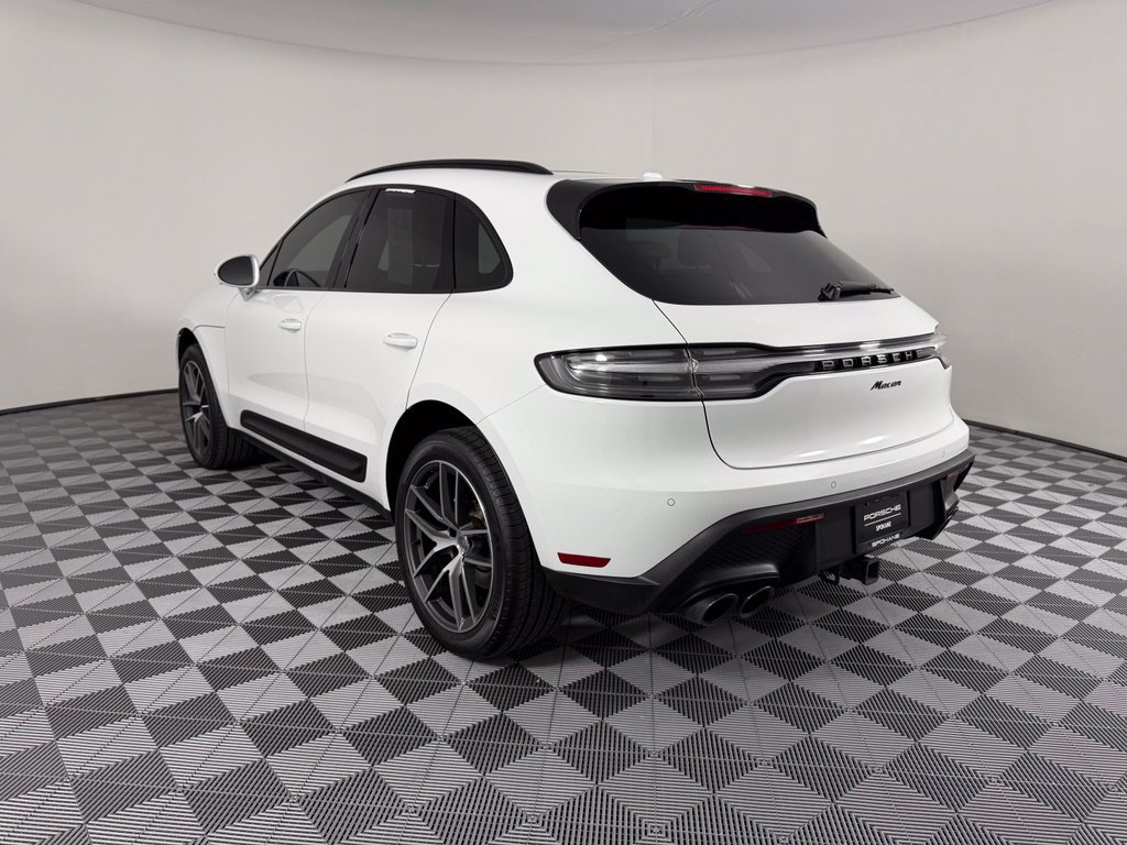 Certified 2023 Porsche Macan Turbo AWD/4WD image 3