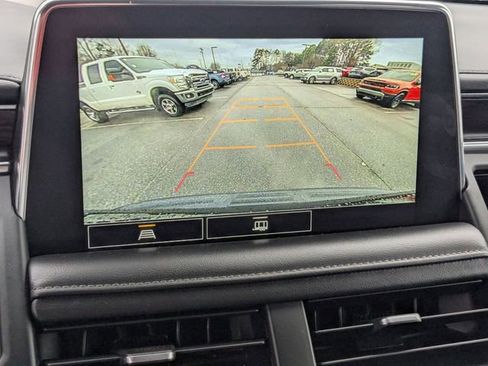 Used 2021 Chevrolet Suburban LT w/ Rear Media and Nav Package image 26